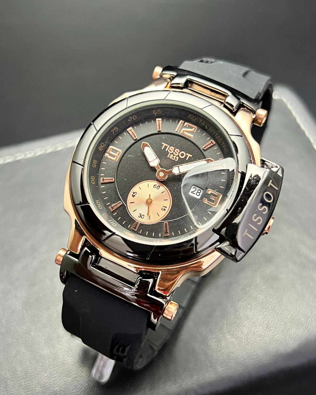 Veltor™ - Fuerza, Estilo y Resistencia en Tu Muñeca