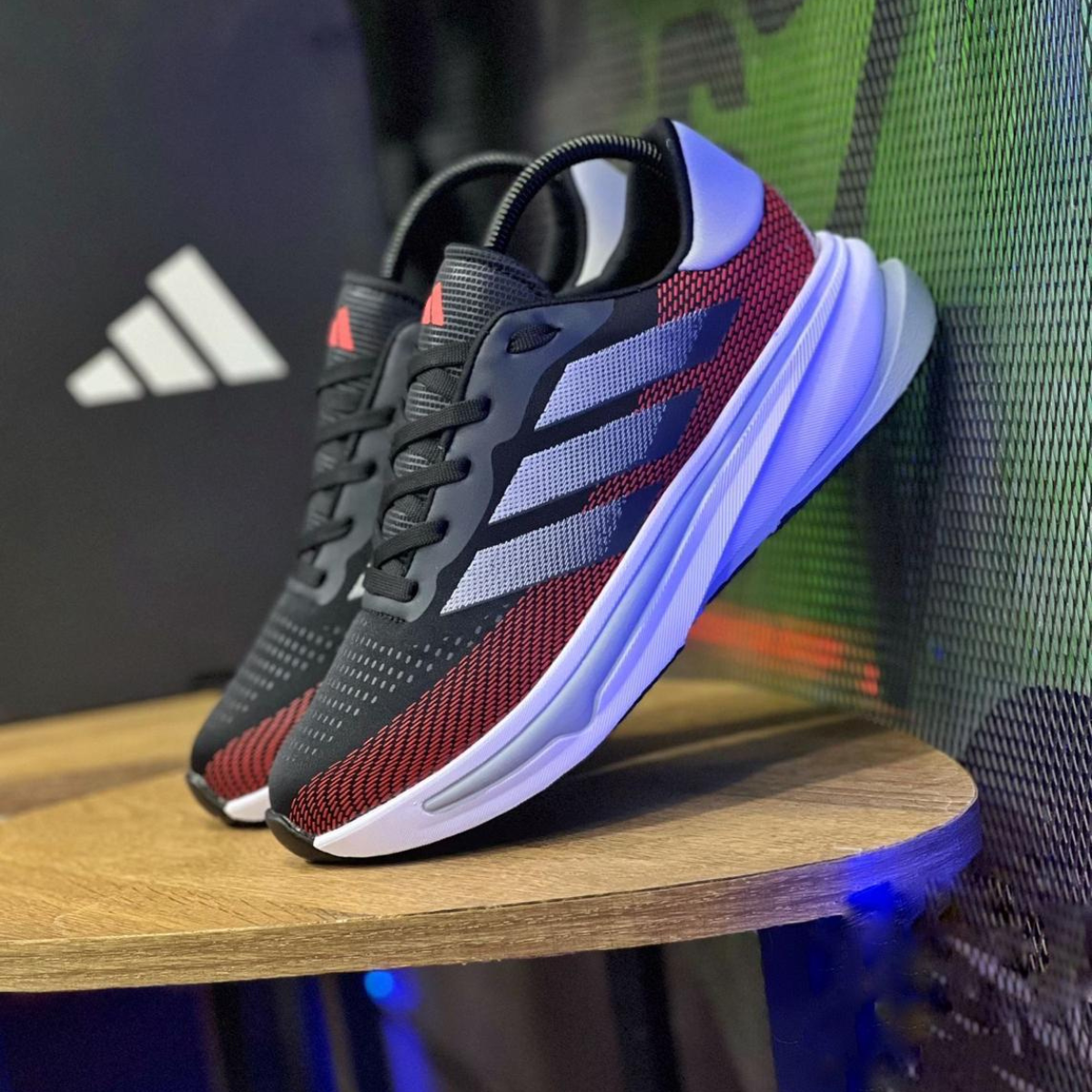 ProRise™ – Eleva tu Rendimiento, Marca tu Estilo 👟